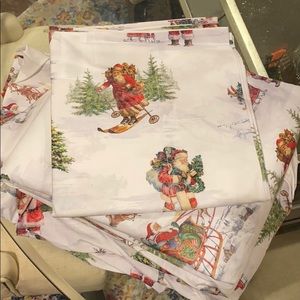 Pottery Barn Santa organic cotton full sheet set.